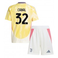 Camisa de Futebol Juventus Juan Cabal #32 Equipamento Secundário Infantil 2024-25 Manga Curta (+ Calças curtas)